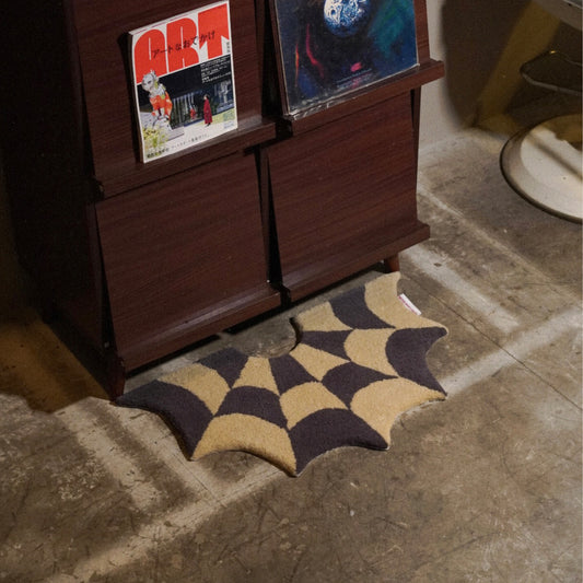WEB CHECK RUG - BEIGE